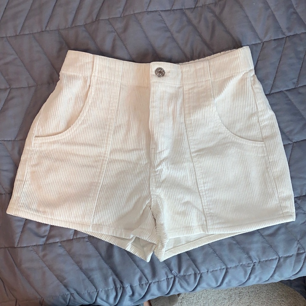 Forever 21 ribbed white shorts